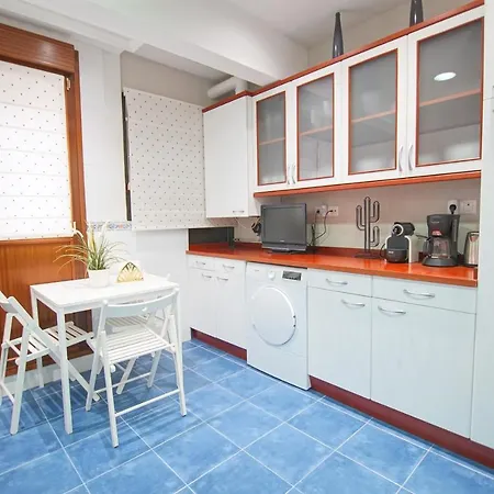 Piso Grande Y Luminoso En El Casco Viejo De Apartmán