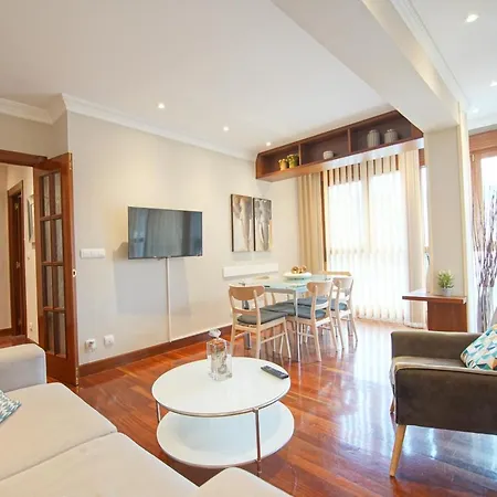 Piso Grande Y Luminoso En El Casco Viejo De Bilbao