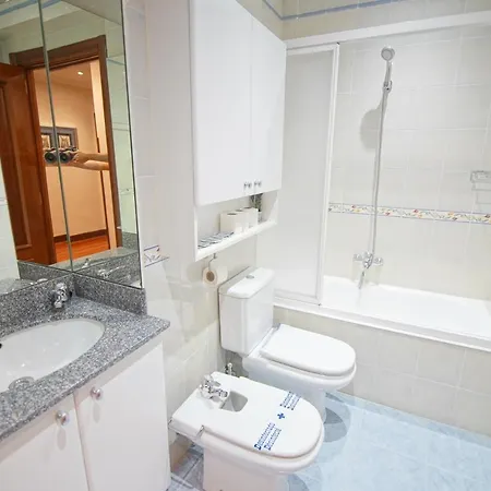 Piso Grande Y Luminoso En El Casco Viejo De Bilbao